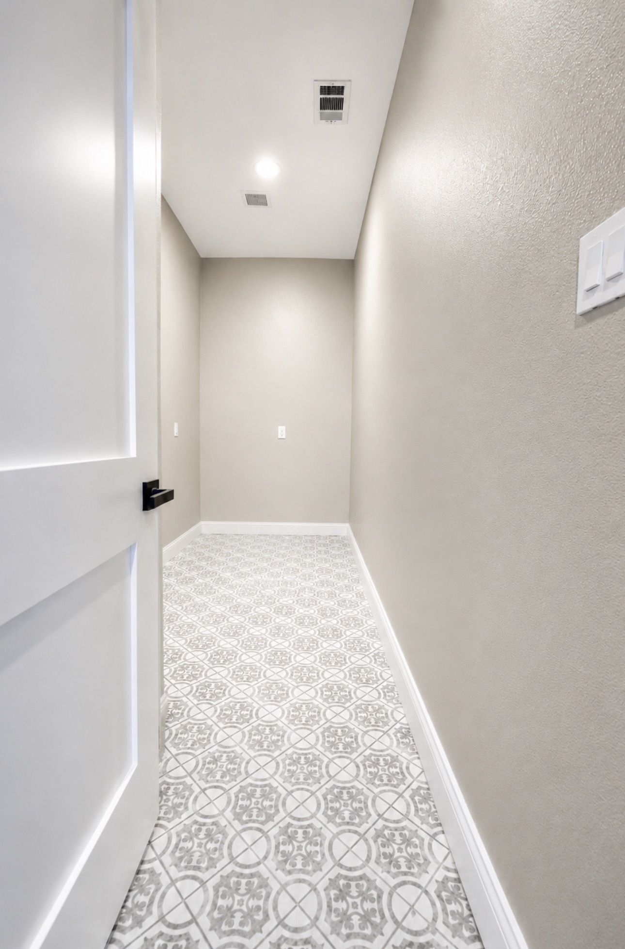 Shower body jets